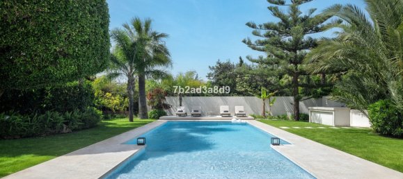 5 bedrooms Villa in Marbella, Spain No. 145519 32
