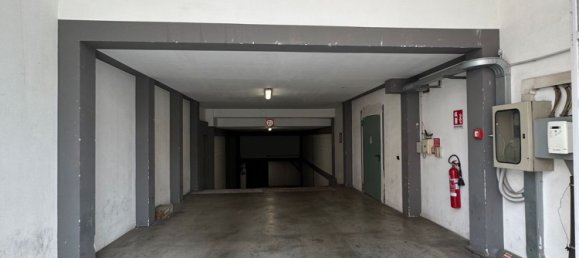 18m² Garage in Milan, Italy No. 258805 17