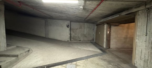 18m² Garage in Milan, Italy No. 258805 5