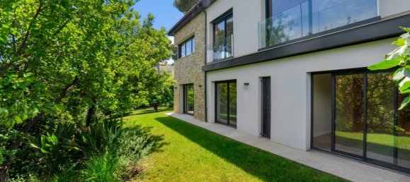 Villa de 3 dormitorios en Roquebrune-Cap-Martin, France No. 1601 2