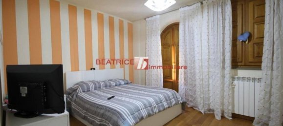 4 bedrooms House in Capannori, Italy No. 10910 13