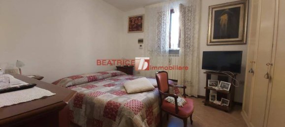 4 bedrooms House in Capannori, Italy No. 10910 19