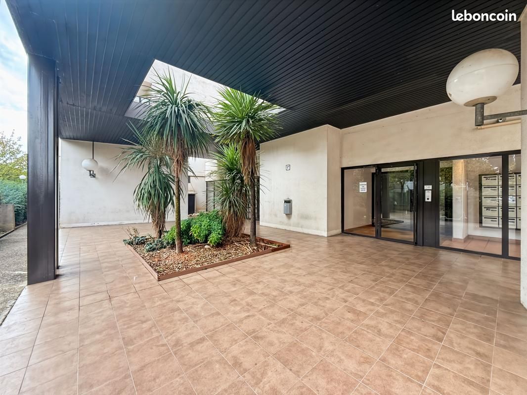 Apartamento de 1 dormitorio en Lyon, France No. 341111