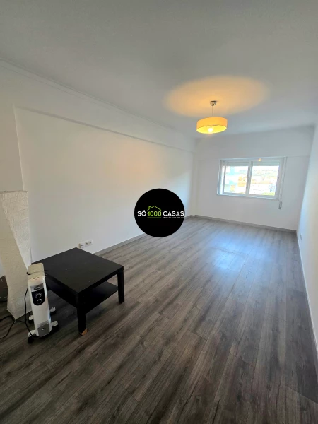 Квартира с 2 спальнями в Одивелаш, Португалия № 284952