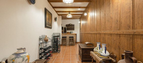 6 Schlafzimmer Villa in Estepona, Spain, Nr. 40210 13