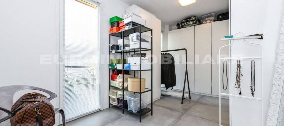 Villa de 2 dormitorios en Brescia, Italy No. 107394 12