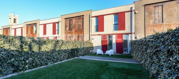 Villa de 2 dormitorios en Brescia, Italy No. 107394 11