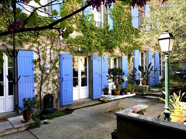 Casa de 5 dormitorios en Occitanie, France No. 314554