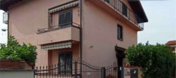 Apartamento de 4 habitaciónes en Vertemate con Minoprio, Italy No. 6794 2