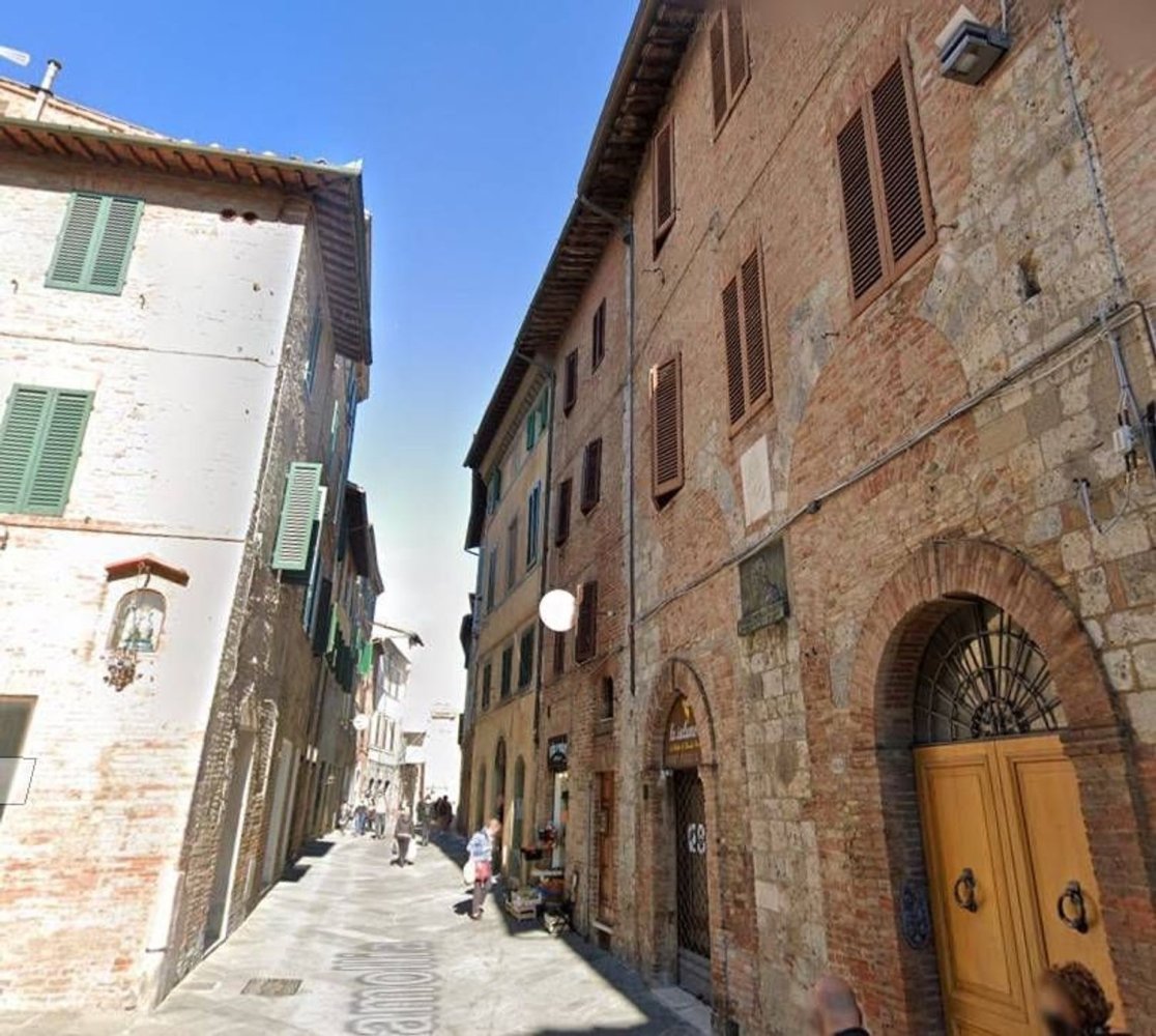 Квартира с 4 спальнями в Сиена, Италия № 370836