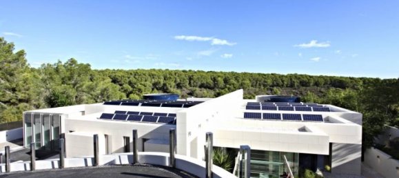 5 bedrooms Villa in Sol De Mallorca, Spain No. 83452 11