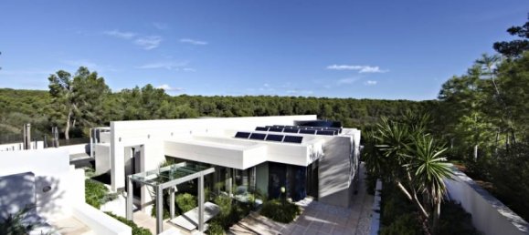 5 bedrooms Villa in Sol De Mallorca, Spain No. 83452 3