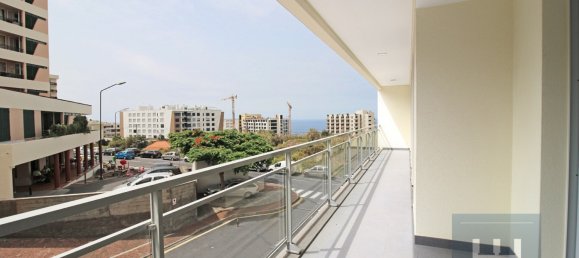 3 bedrooms Apartment in Funchal, Portugal No. 100970 10