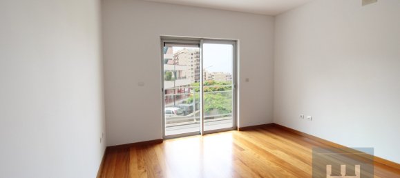 3 bedrooms Apartment in Funchal, Portugal No. 100970 11
