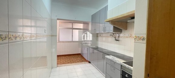 2 Schlafzimmer Wohnung in Almada, Portugal, Nr. 255238 11