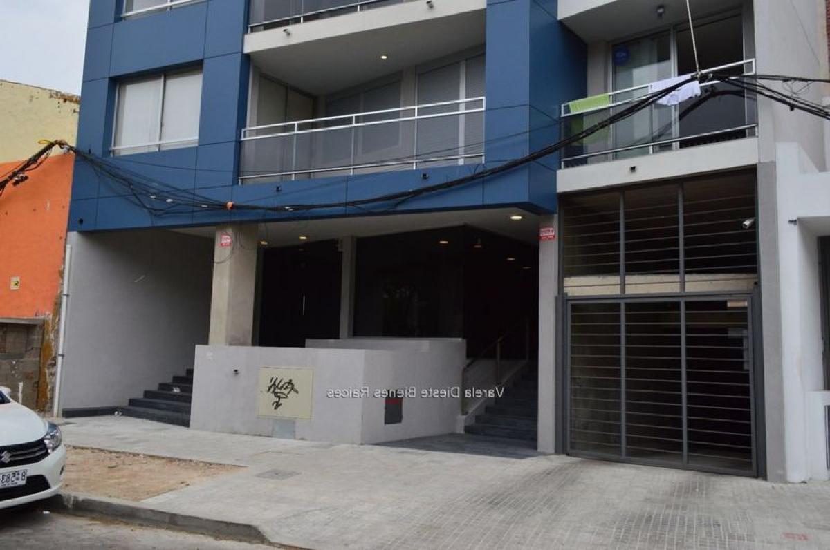 Studio in Montevideo, Uruguay No. 95