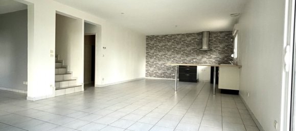 3 bedrooms House in Bulligny, France No. 59805 9