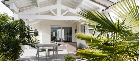 8 bedrooms House in Saint-Palais-sur-Mer, France No. 294199 2