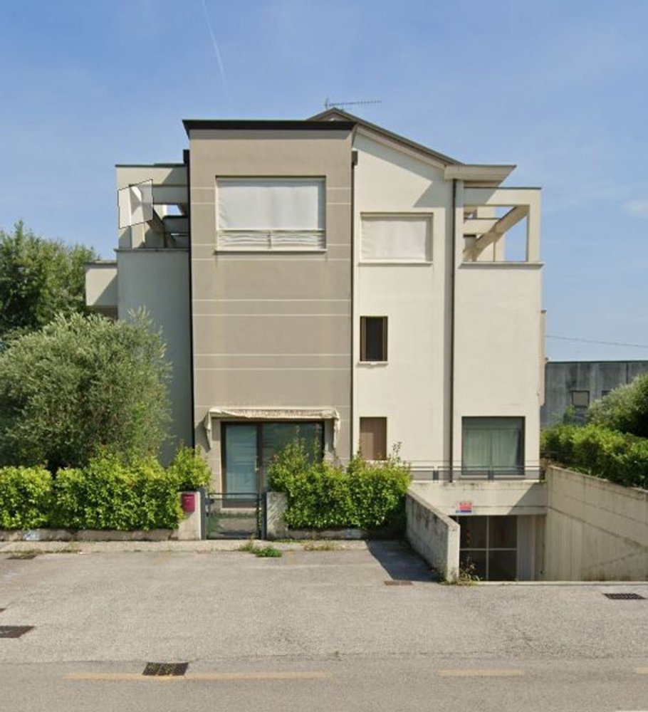 3 bedrooms Apartment in San Vendemiano, Italy No. 371919