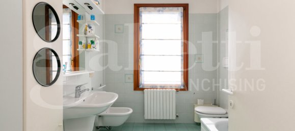 3 غرف نوم فيلا في Mogliano Veneto, Italy رقم 322597 20