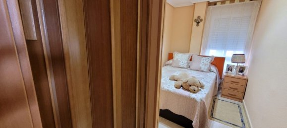 Apartamento de 3 dormitorios en Alicante, Spain No. 98113 18