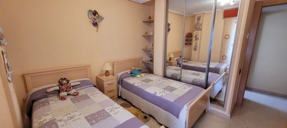 Apartamento de 3 dormitorios en Alicante, Spain No. 98113 17