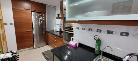 Apartamento de 3 dormitorios en Alicante, Spain No. 98113 9