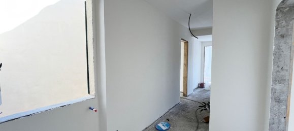 3 bedrooms Apartment in Florence, Italy No. 380367 12