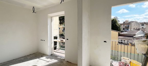 3 bedrooms Apartment in Florence, Italy No. 380367 7