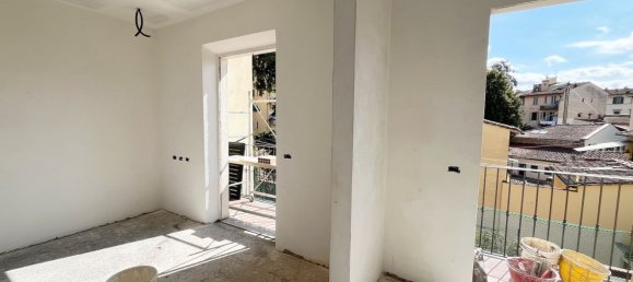 3 bedrooms Apartment in Florence, Italy No. 380367 6