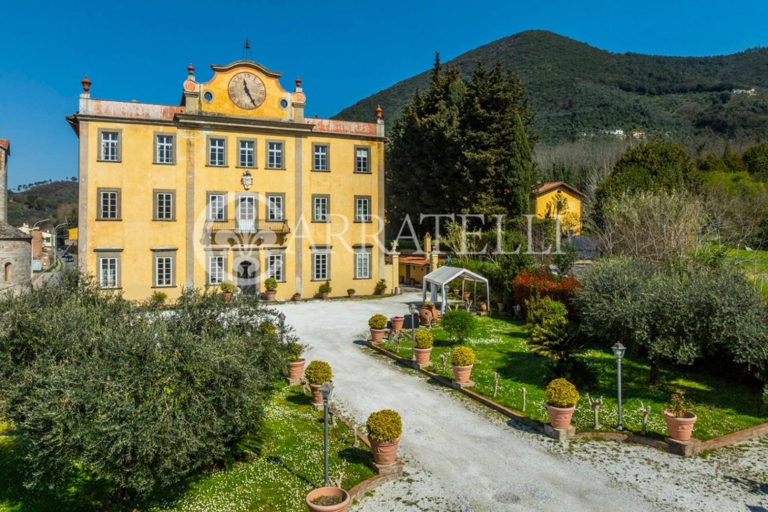 9 bedrooms Villa in San Giuliano Terme, Italy No. 205795