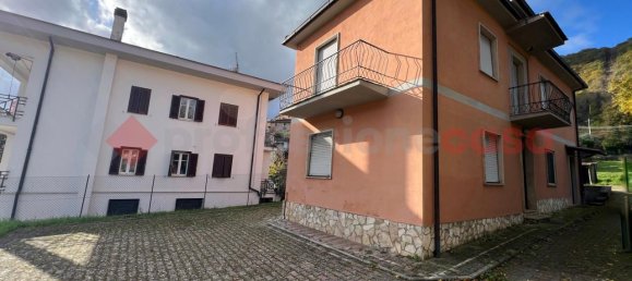 8 rooms House in Rieti, Italy No. 232867 3