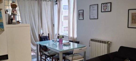 2 rooms Apartment in Rome, Italy No. 41057 2