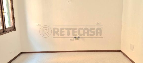 2-salle Appartement à Vicenza, Italy No. 156499 5