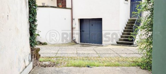 2-salle Appartement à Vicenza, Italy No. 156499 13