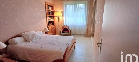 4 bedrooms House in Varennes, France No. 312395 9