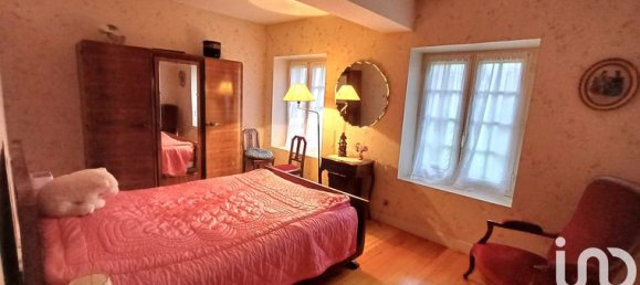 4 bedrooms House in Varennes, France No. 312395 13