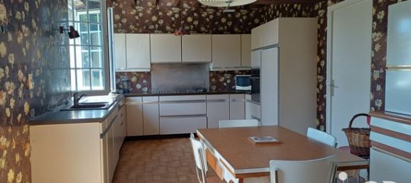 4 bedrooms House in Varennes, France No. 312395 6