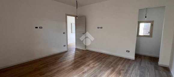 2 Schlafzimmer Wohnung in Palermo, Italy, Nr. 299181 6