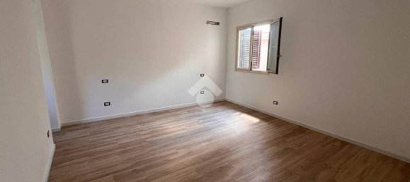 2 Schlafzimmer Wohnung in Palermo, Italy, Nr. 299181 5