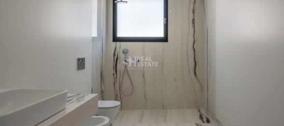 3 bedrooms House in Funchal, Portugal No. 94281 12