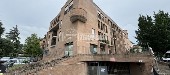  مرآب في Savignano sul Panaro, Italy رقم 306427 3