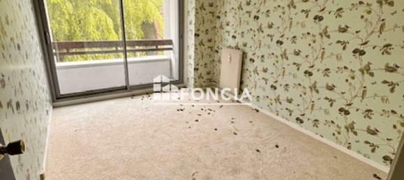 2 bedrooms Apartment in Valenciennes, France No. 66032 8