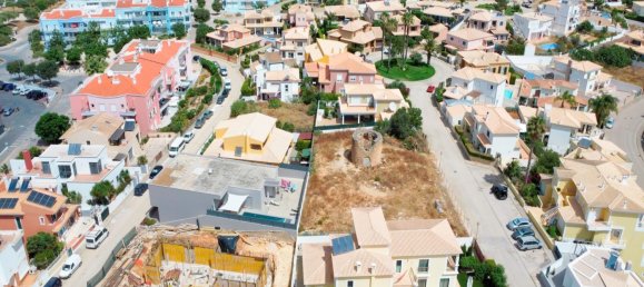 Земельный участок 280м² в Лагуш, Португалия № 137513 2