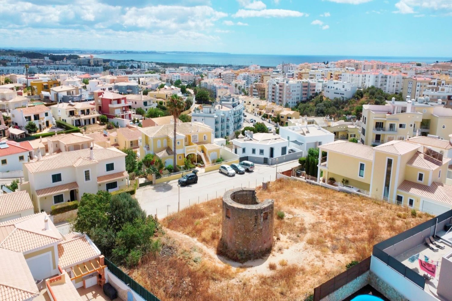 Земельный участок 280м² в Лагуш, Португалия № 137513