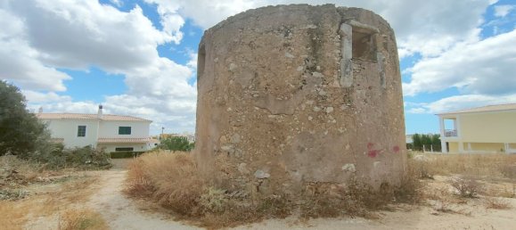 Земельный участок 280м² в Лагуш, Португалия № 137513 32