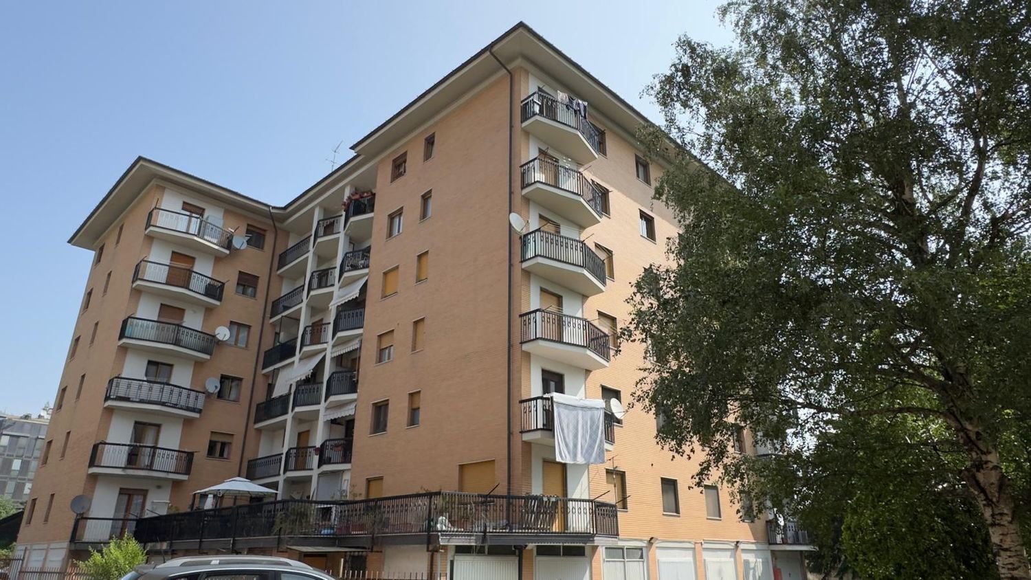 3 bedrooms Apartment in Aosta, Italy No. 393347