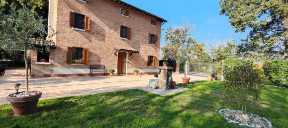 8 rooms Villa in Maranello, Italy No. 39366 6