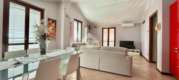 2 bedrooms Apartment in Calvenzano, Italy No. 316296 3