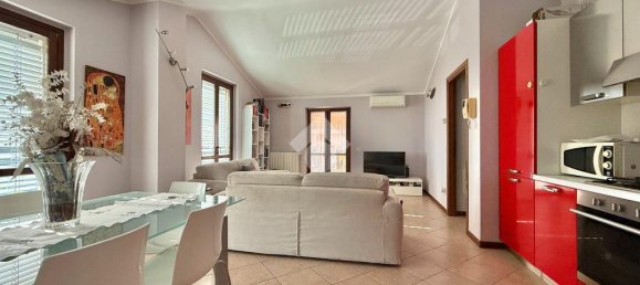 2 bedrooms Apartment in Calvenzano, Italy No. 316296 4